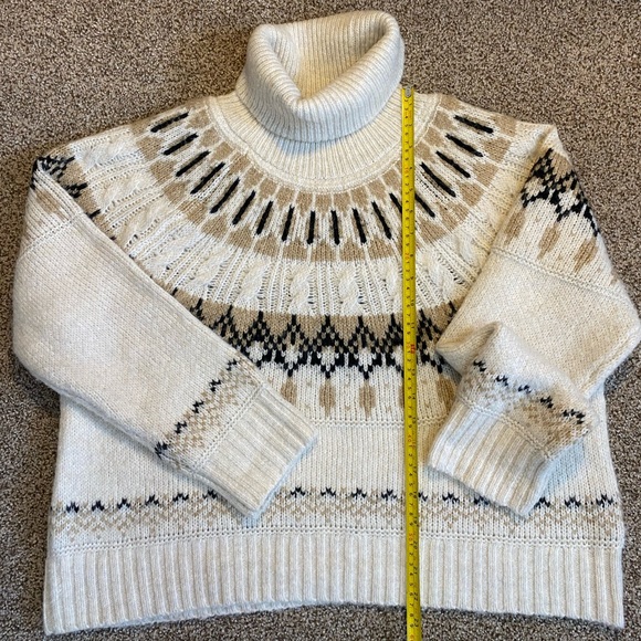 Old Navy Cozy Fair Isle Cable-Knit Turtleneck Sweater for Women / Size Large - Picture 9 of 10